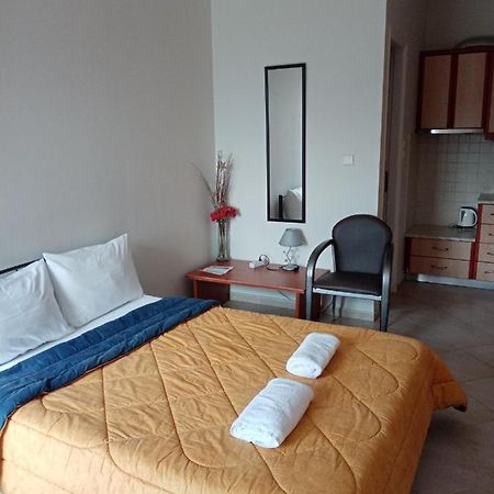 Jusmine Apartments Chalkís Dış mekan fotoğraf