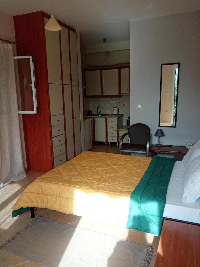 Jusmine Apartments Chalkís Dış mekan fotoğraf